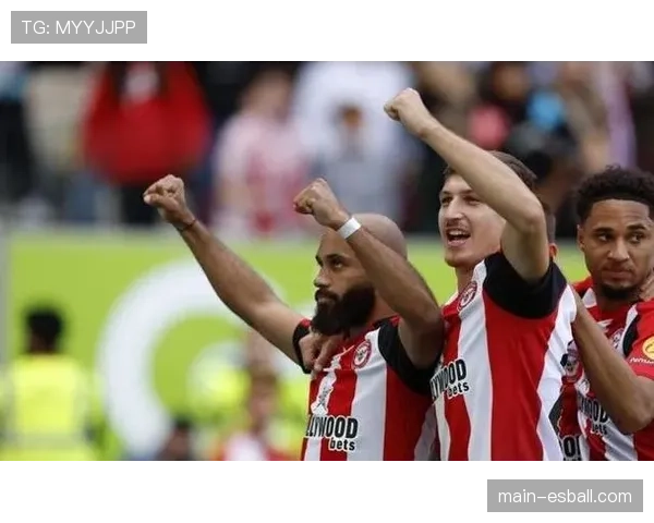 英超冠军争夺白热化 阿森纳领跑曼城利物浦紧追